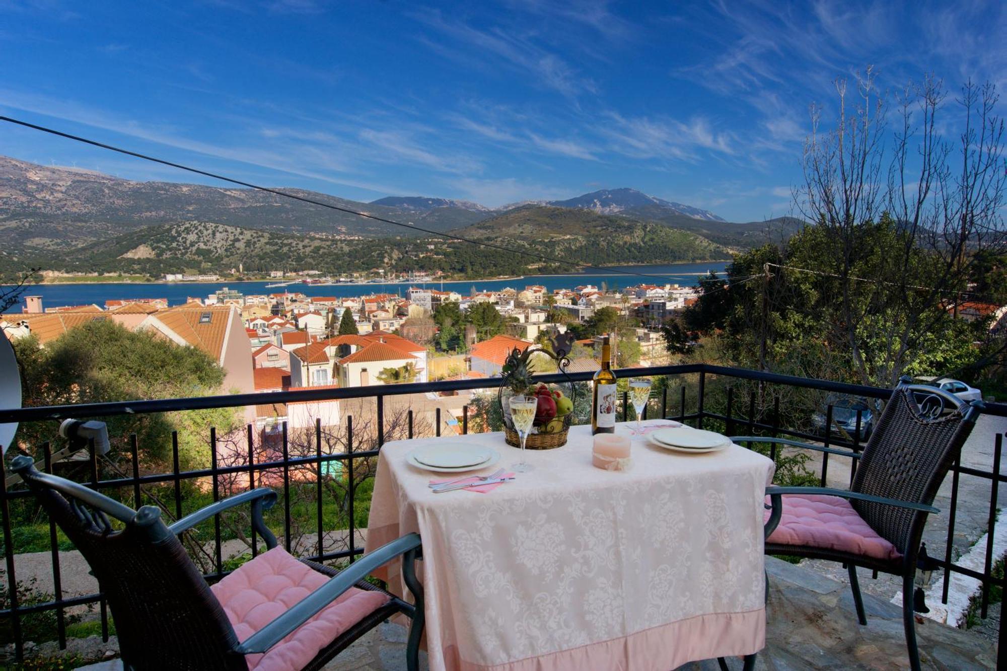 Erato Apartment In Argostoli Екстериор снимка