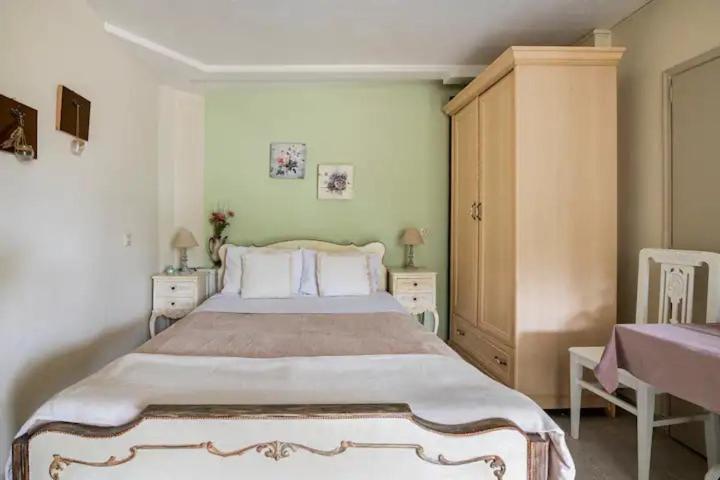 Erato Apartment In Argostoli Екстериор снимка